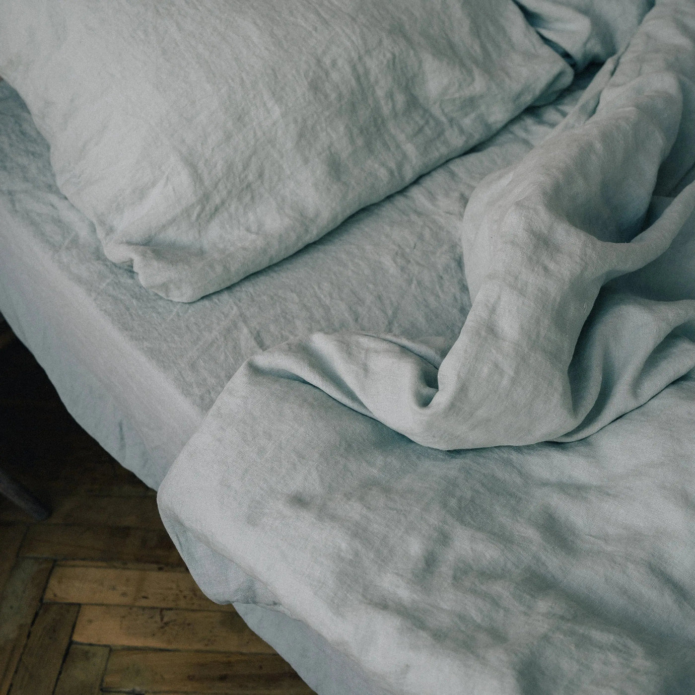 Buy online Gorgeous Linen Bedding Set 200x200 in Mint Green 5